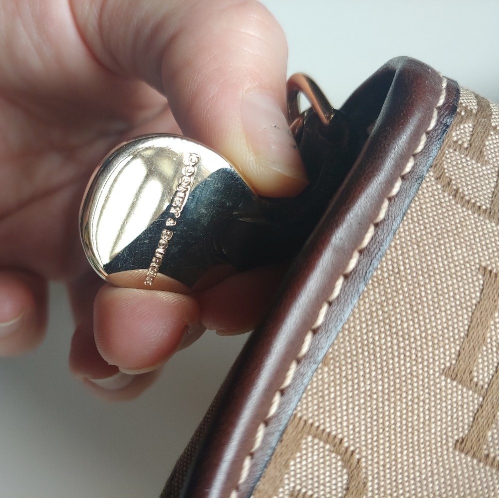 SOLD - Dooney & Bourke Wristlet - Picture 5 of 8